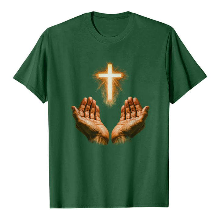 Christianartworkshop T-shirt premium avec la croix de Jésus dans les mains - Vert foncé - 2XL - image 3