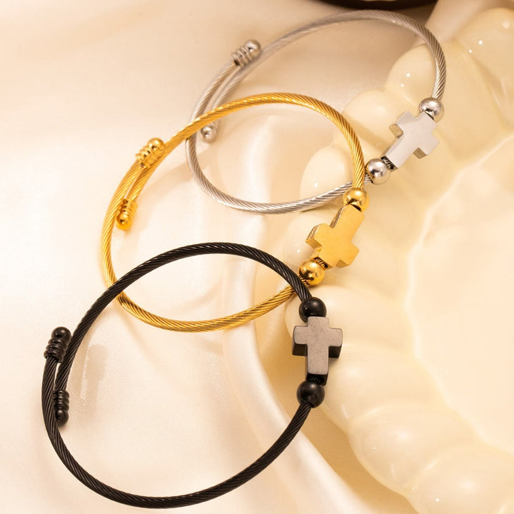 Christianartworkshop Bracelet de dévotion quotidienne avec médaille miraculeuse, pendentif croix de Saint Benoît et breloque pour la prière. - image 1