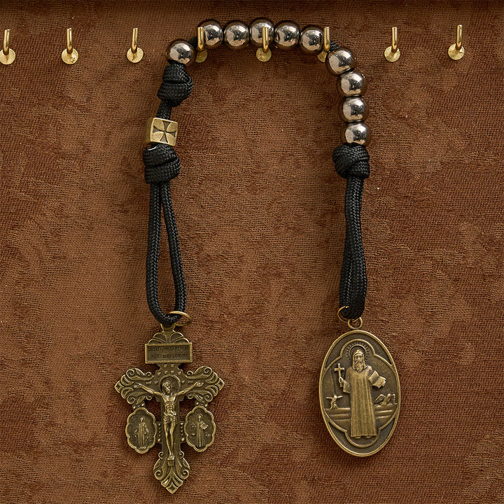 Christianartworkshop Chapelet de poche Saint-Benoît en paracorde : emblème d'une foi et d'une protection inébranlables - image 3
