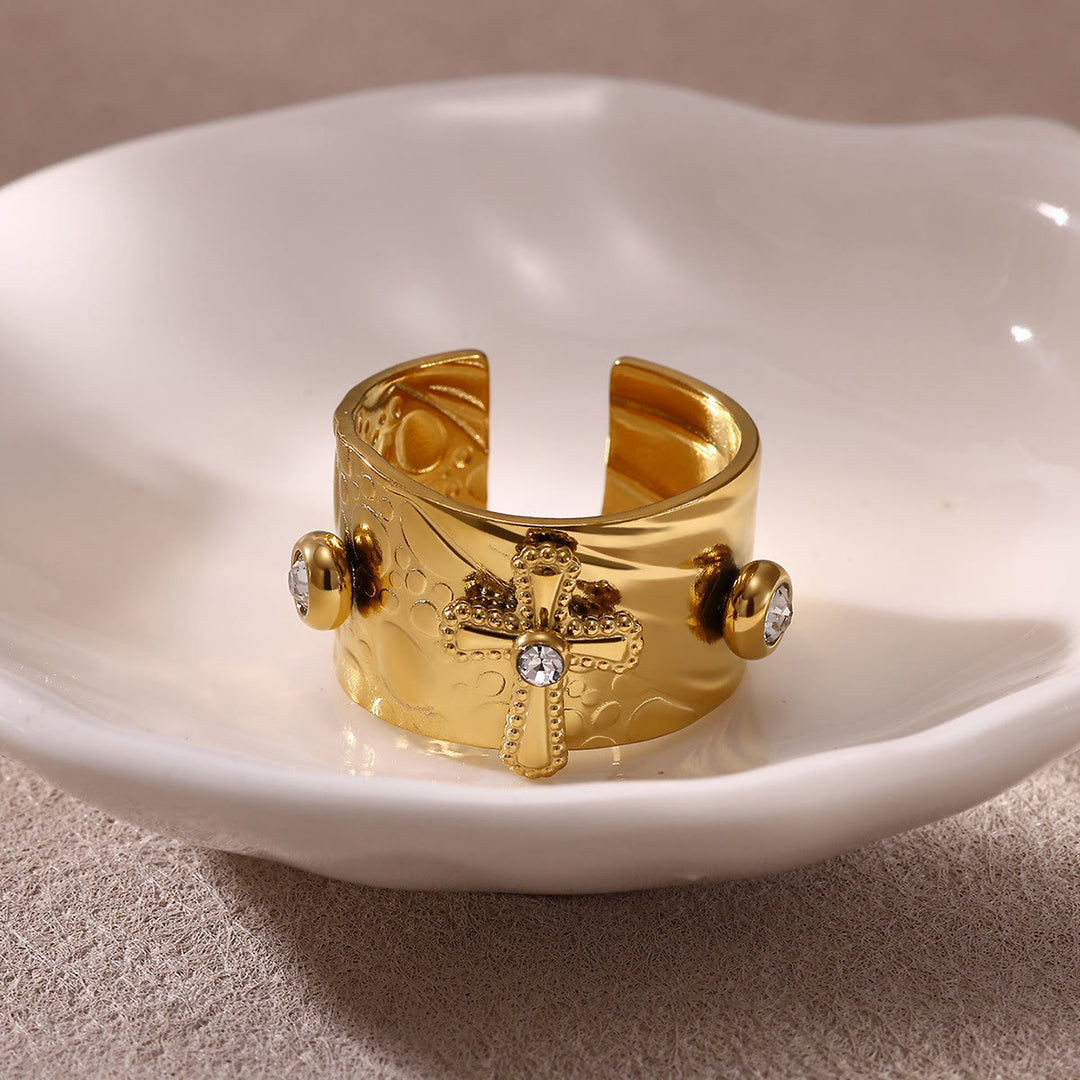 Christianartworkshop Bague de dévotion à large anneau ornée d'une croix de la rédemption et de zirconiums cubiques - image 4