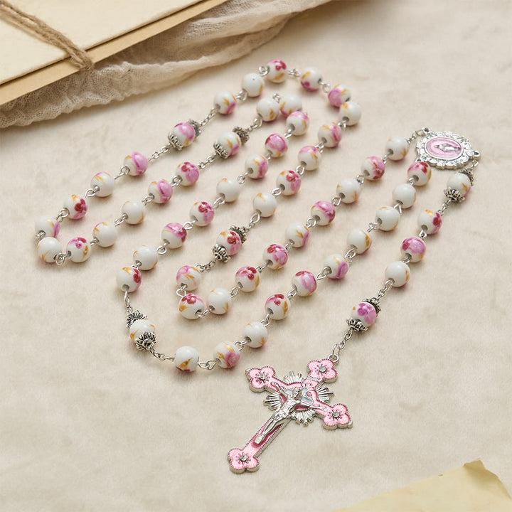 Christianartworkshop Chapelet en perles de céramique à motif floral avec médaille émaillée de la Vierge Marie et crucifix rose - image 4