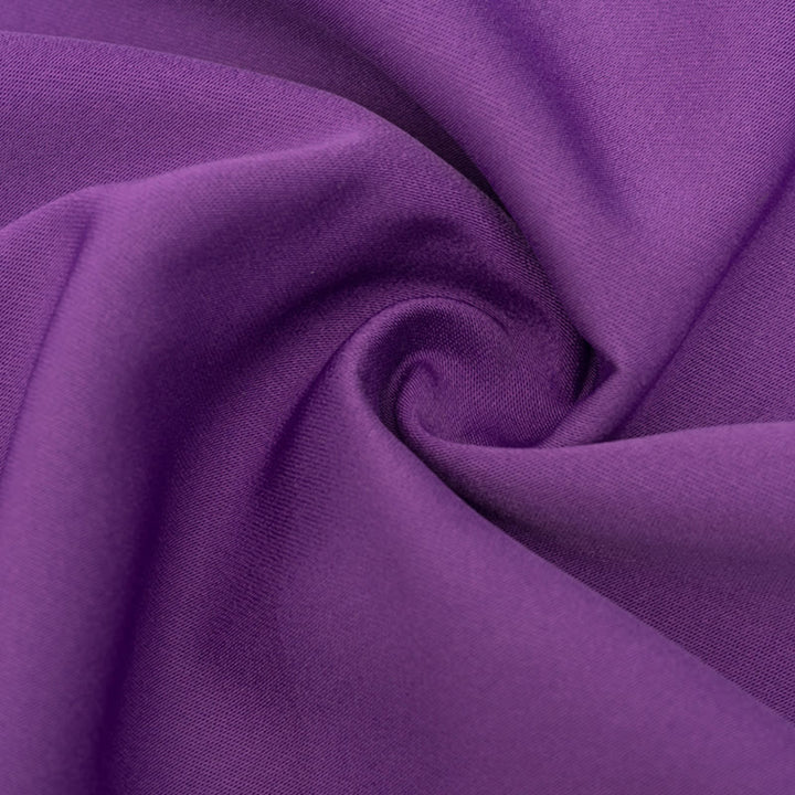 Robe de clergé violette ornée d'une croix dorée et de rayures, style Christianartworkshop - image 6