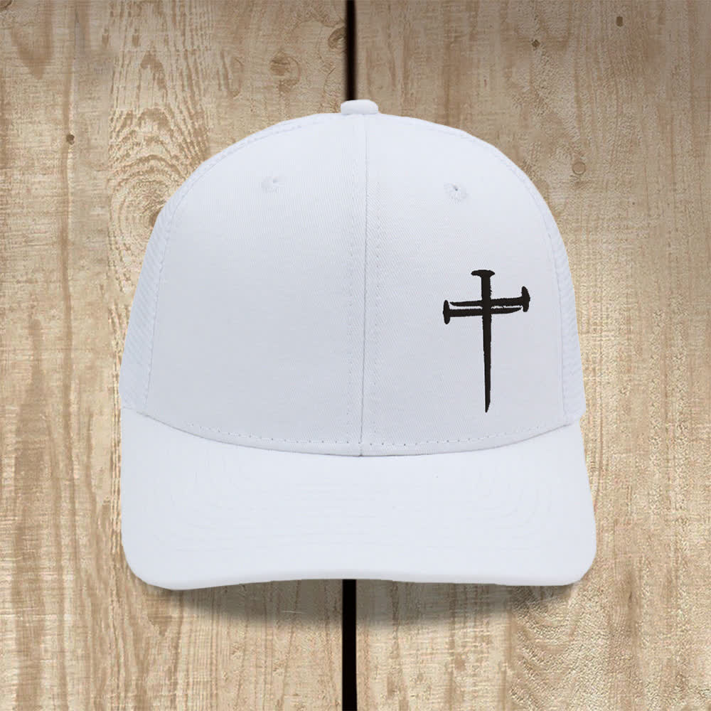 Christianartworkshop Casquette trucker minimaliste brodée d'une croix et d'un clou - Tout blanc - image 1
