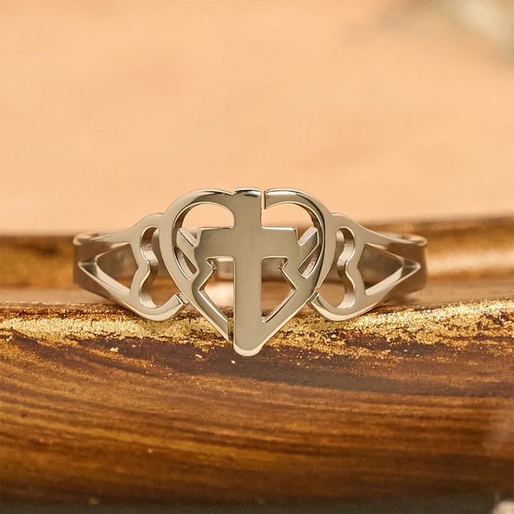 Bague ajustable croix cœur intemporelle de Christianartworkshop : un cadeau de grâce et d'intercession divine - image 8