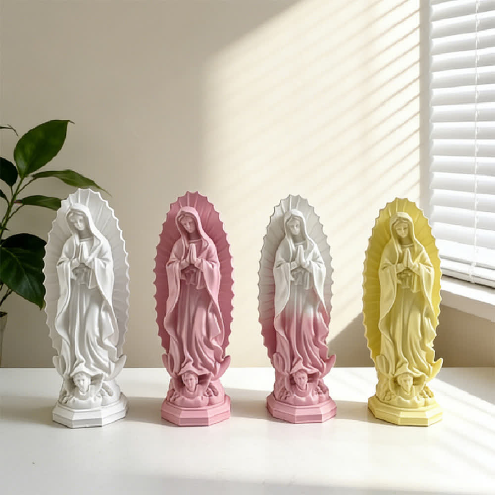Statue moderne de Notre-Dame de Guadalupe, par Christianartworkshop : Décoration intérieure d'inspiration chrétienne - image 0