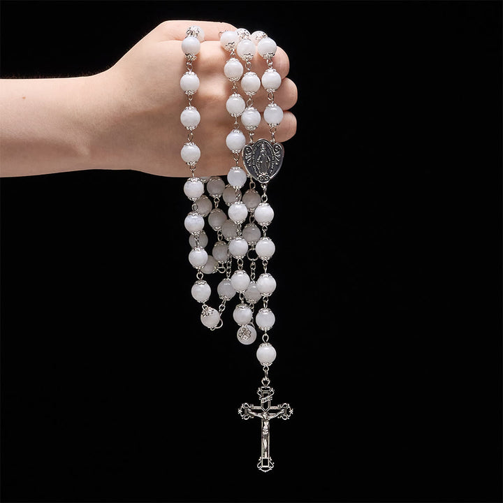 Chapelet Marian Grace Moonstone de Christianartworkshop : Crucifix argenté pour la dévotion sacrée - image 1