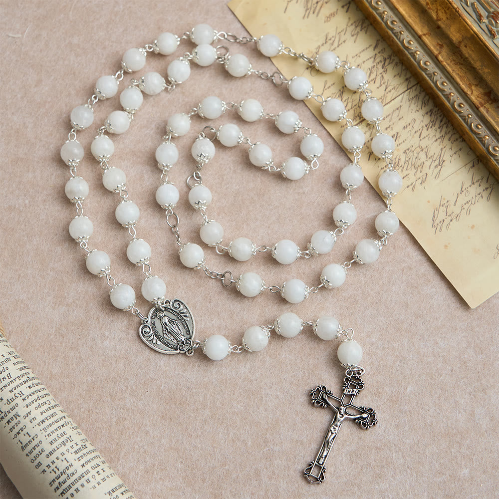 Chapelet Marian Grace Moonstone de Christianartworkshop : Crucifix argenté pour la dévotion sacrée - image 3