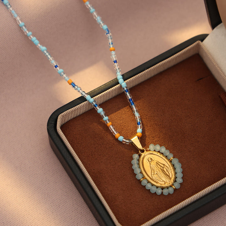 Christianartworkshop Collier avec médaille Notre-Dame et bordure perlée : emblème de la dévotion mariale - Bleu - image 5