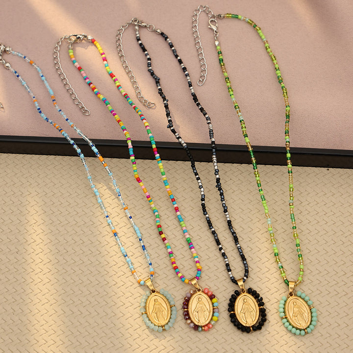 Christianartworkshop Collier avec médaille Notre-Dame et bordure perlée : emblème de la dévotion mariale - image 2