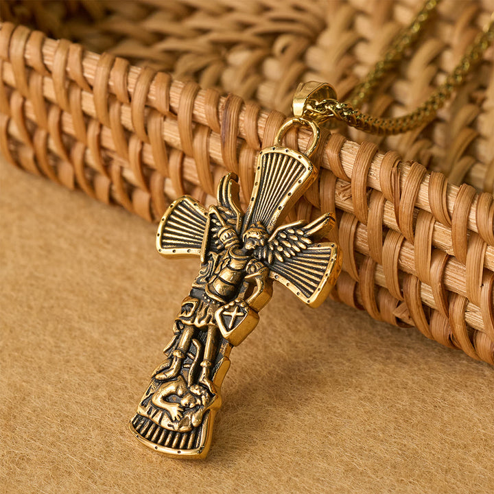 Christianartworkshop Pendentif Croix de Saint Michel Archange terrassant Satan : Emblème de protection divine - Or - image 4