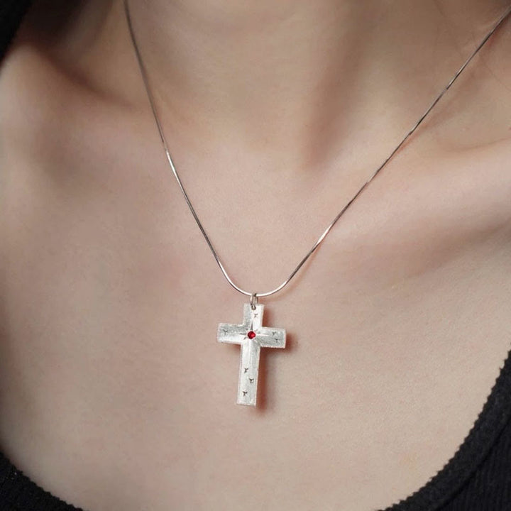 Christianartworkshop Collier pendentif croix en zircone cubique gravée d'une étoile : emblème de lumière divine et de foi - image 2
