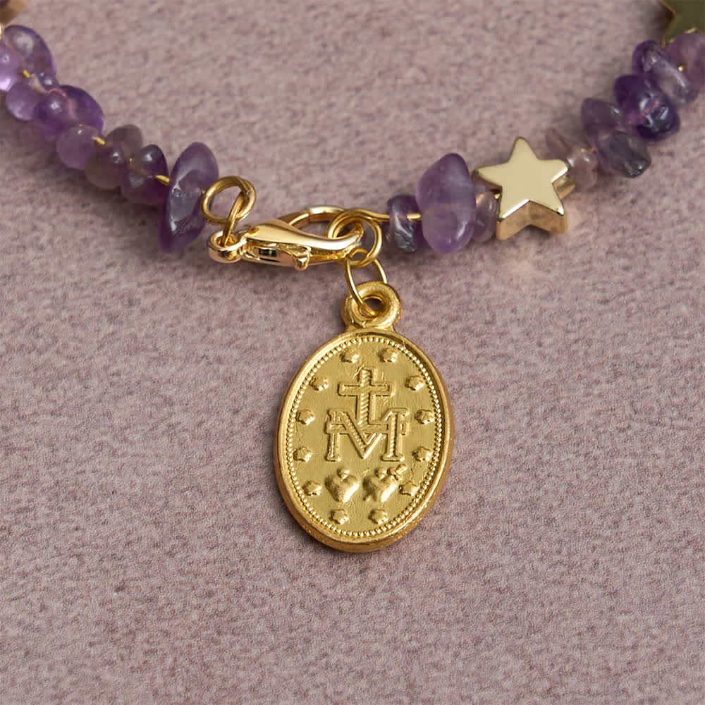 Christianartworkshop Bracelet chapelet en fil mémoire orné d'éclats d'améthyste naturelle et d'une médaille de Notre-Dame - image 9