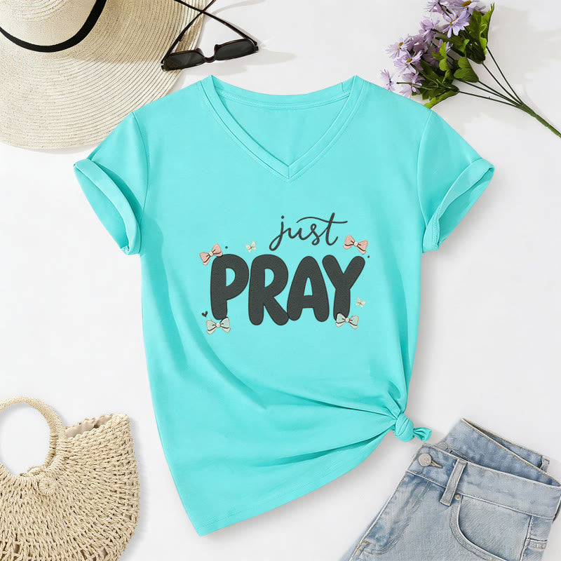 Christianartworkshop T-shirt décontracté à col en V Just PRAY - Bleu ciel - 2XL - image 10