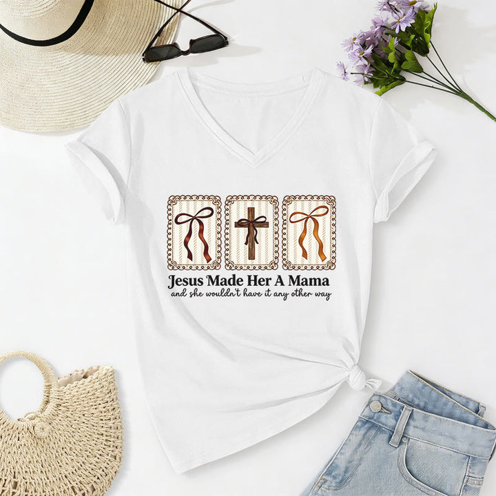 Christianartworkshop T-shirt décontracté à col en V « Jésus l'a faite maman » - Blanc - 2XL - image 0