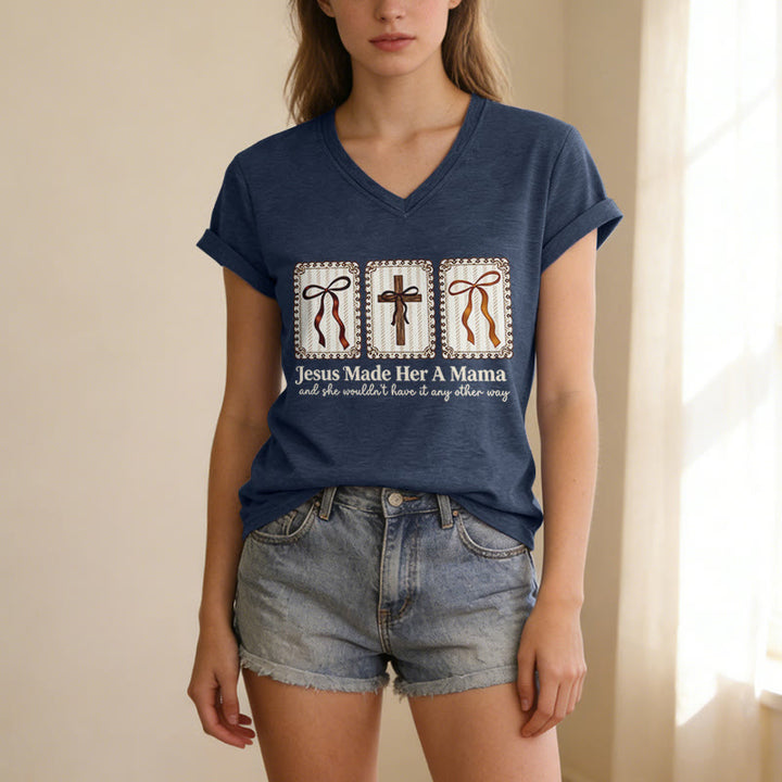 Christianartworkshop T-shirt décontracté à col en V « Jésus l'a faite maman » - image 19