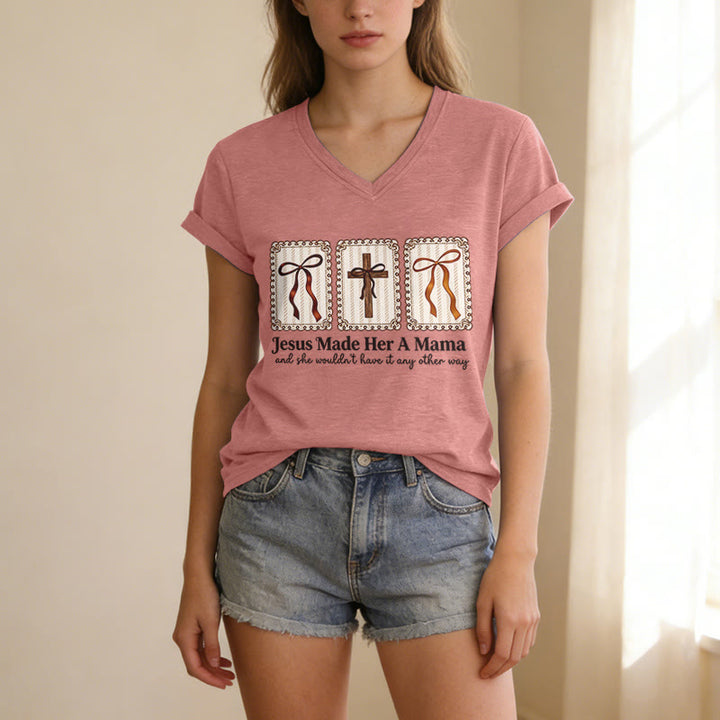 Christianartworkshop T-shirt décontracté à col en V « Jésus l'a faite maman » - image 11