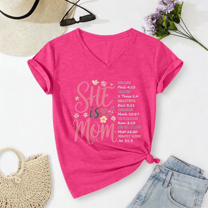 Christianartworkshop T-shirt décontracté à col en V « ELLE EST MAMAN » - Rose - 2XL - image 24