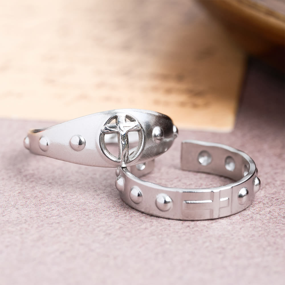 Christianartworkshop Bague minimaliste ajustable avec crucifix sacré : emblème de grâce, d'espoir et de dévotion silencieuse - image 0