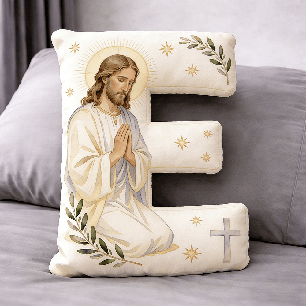 Christianartworkshop Coussin en forme de lettre avec croix de Jésus en prière : emblème de prière fervente et de foi intemporelle - 24" (60 cm) - E - image 5