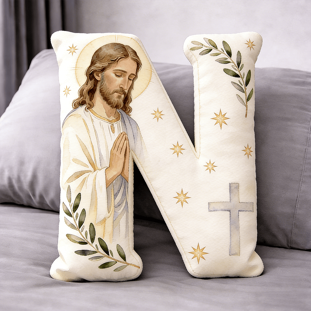 Christianartworkshop Coussin en forme de lettre avec croix de Jésus en prière : emblème de prière fervente et de foi intemporelle - 24" (60 cm) - N - image 13