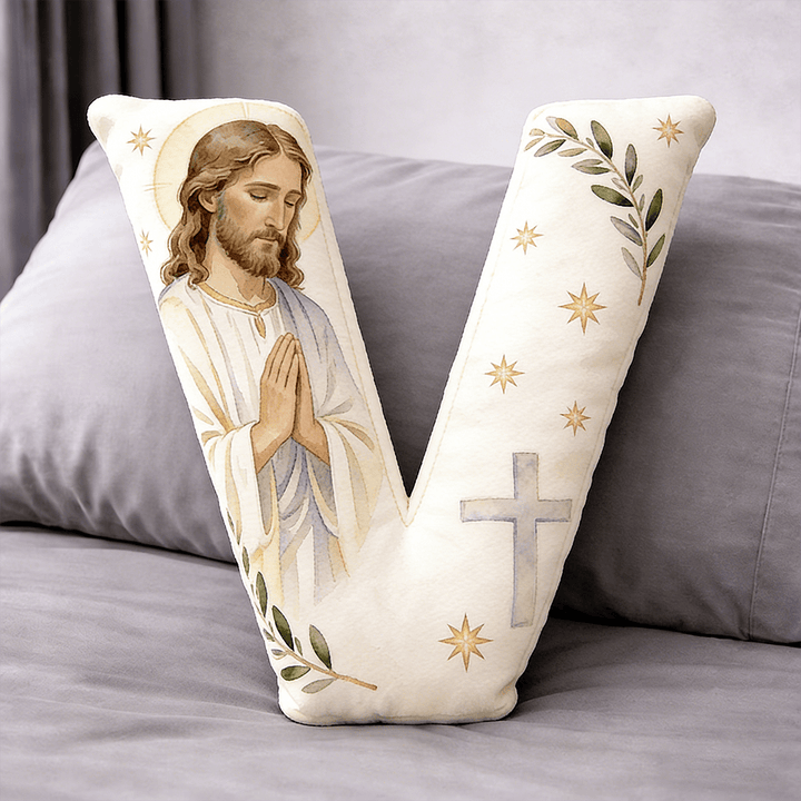 Christianartworkshop Coussin en forme de lettre avec croix de Jésus en prière : emblème de prière fervente et de foi intemporelle - 24" (60 cm) - V - image 21