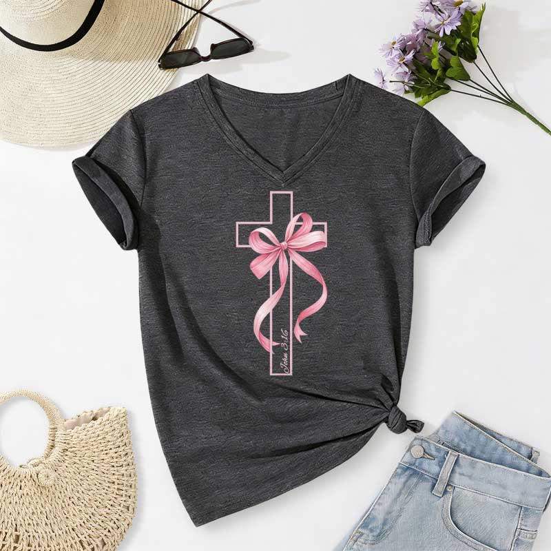 Christianartworkshop T-shirt décontracté à col en V avec motif croix et nœud rose - Gris foncé - 2XL - image 20