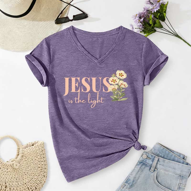 Christianartworkshop T-shirt décontracté à col en V à motif floral « Jésus est la lumière » - Violet - 2XL - image 18