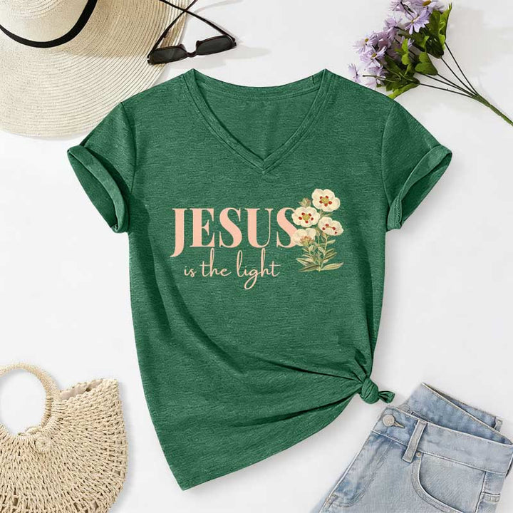 Christianartworkshop T-shirt décontracté à col en V à motif floral « Jésus est la lumière » - Vert foncé - 2XL - image 16