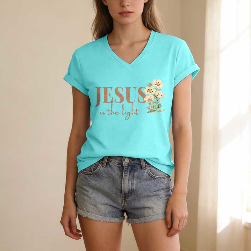 Christianartworkshop T-shirt décontracté à col en V à motif floral « Jésus est la lumière » - image 11