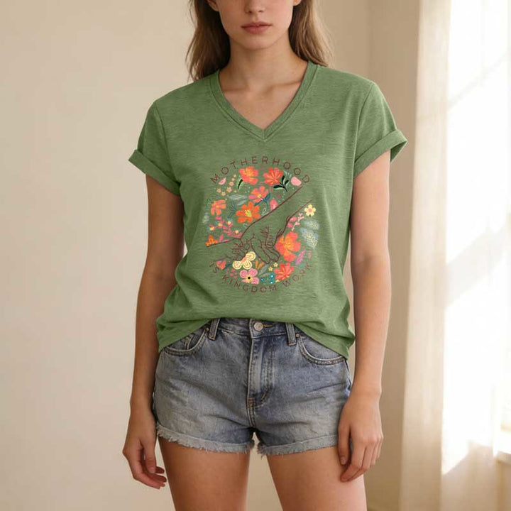 Christianartworkshop T-shirt décontracté à col en V « La maternité est un royaume » avec motif floral fait main - image 3