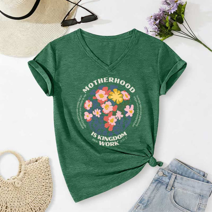 Christianartworkshop T-shirt bohème fleuri à col en V « La maternité est un royaume » pour le travail - Vert foncé - 2XL - image 0