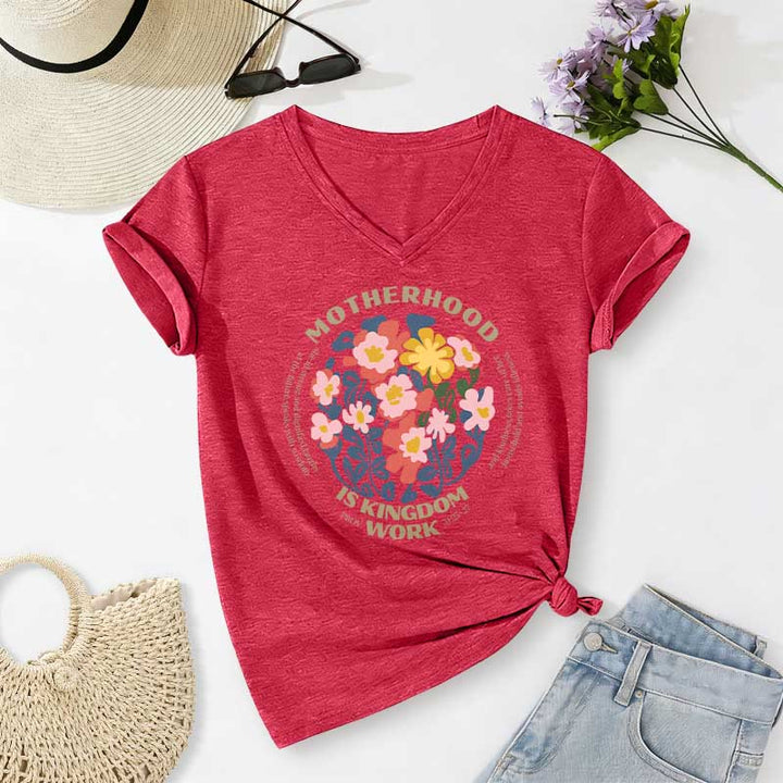 Christianartworkshop T-shirt bohème fleuri à col en V « La maternité est un royaume » pour le travail - Rouge - 2XL - image 22