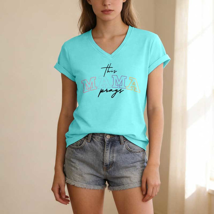 Christianartworkshop T-shirt décontracté à col en V « Maman prie en croix » - image 9
