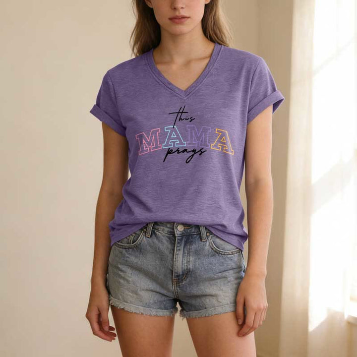 Christianartworkshop T-shirt décontracté à col en V « Maman prie en croix » - image 17
