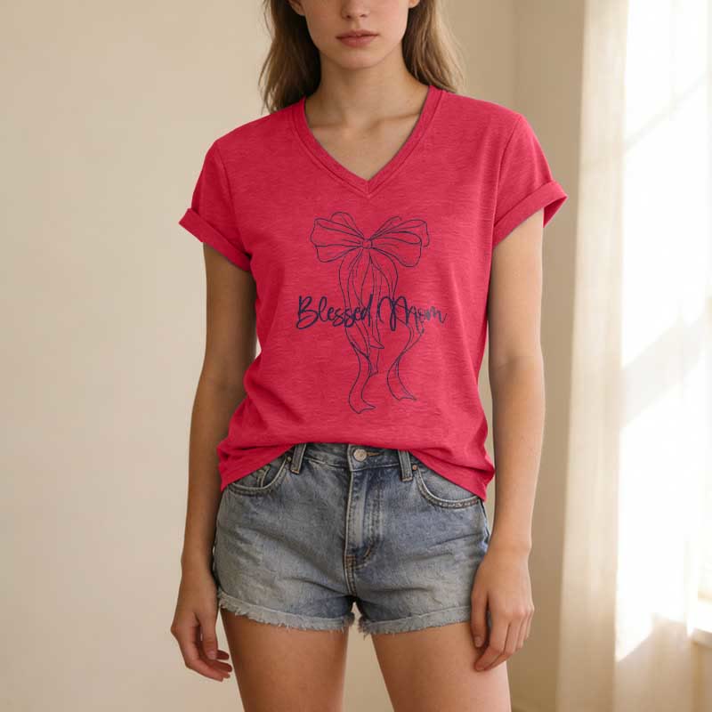 Christianartworkshop T-shirt décontracté à col en V avec motif nœud papillon « Maman bénie » - image 23