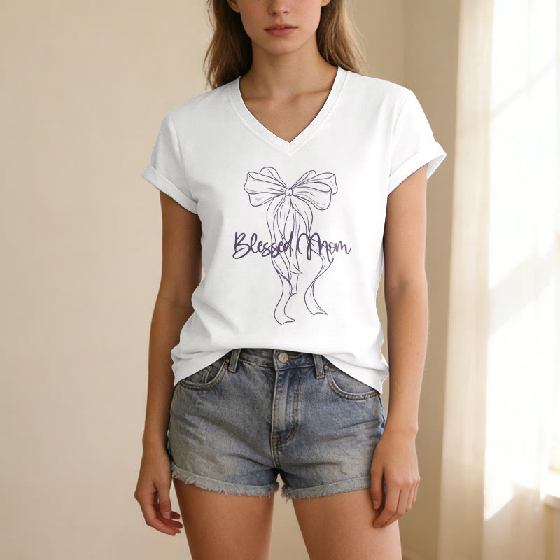 Christianartworkshop T-shirt décontracté à col en V avec motif nœud papillon « Maman bénie » - image 5