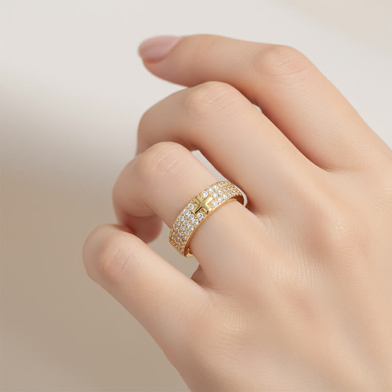 Christianartworkshop Bague ajustable ouverte en forme de croix pavée de cristaux : Symbole d'espoir et de grâce éternels - image 2