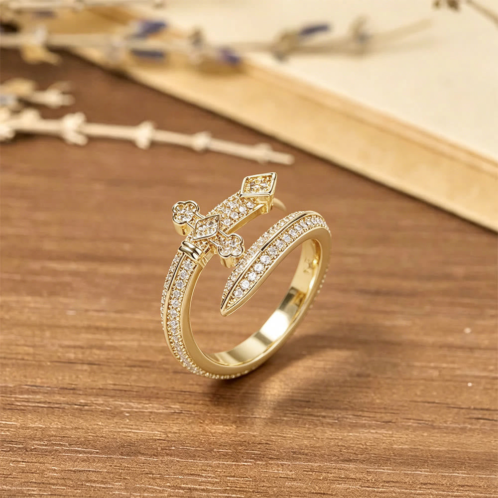 Christianartworkshop Bague ajustable ouverte pavée d'épée et de croix : emblème de foi et de force divine - Doré (Convient aux tailles américaines 6 à 9) - image 1