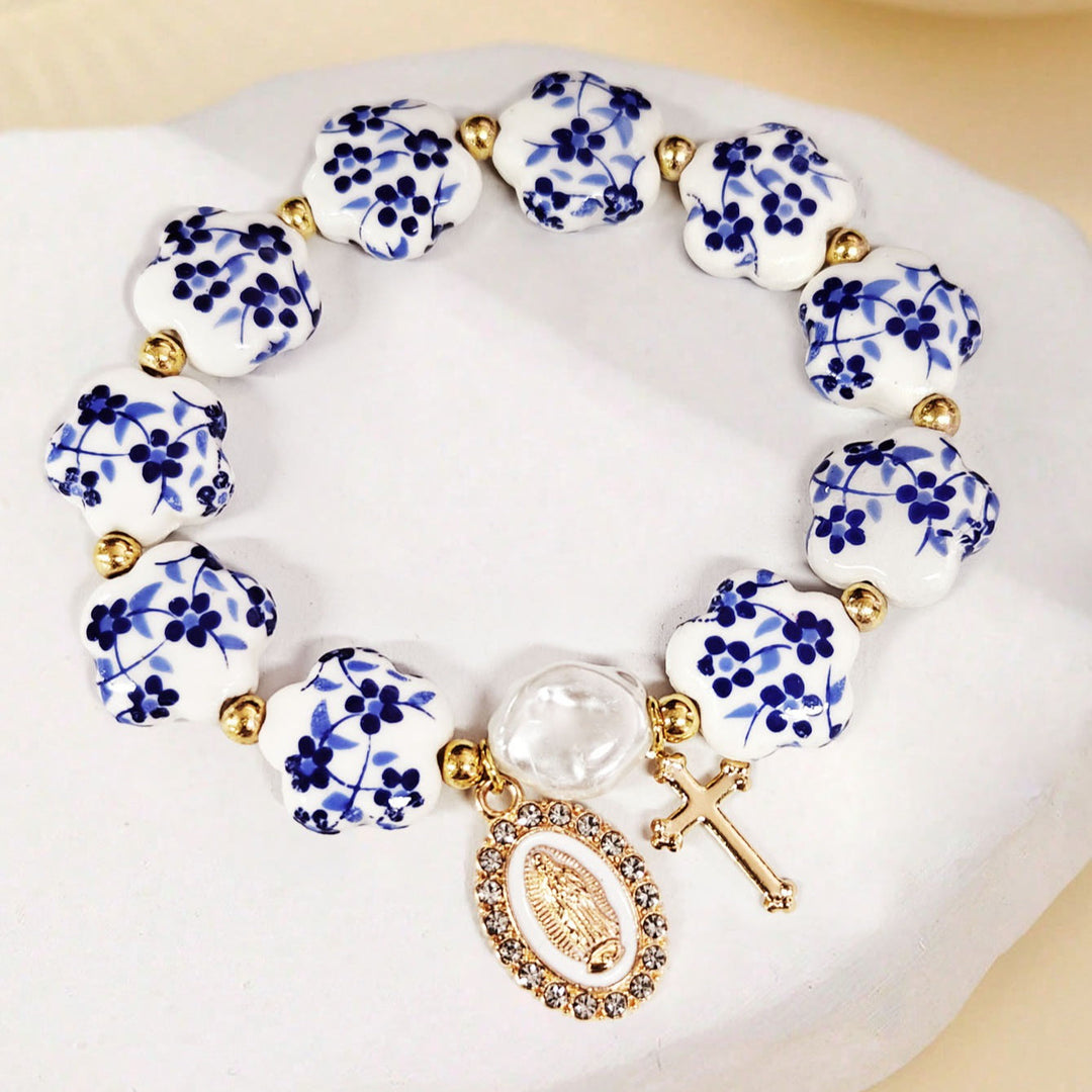 Bracelet en porcelaine céramique à motif floral avec pendentif médaille de Notre - Dame et croix (3 modèles) - Bleu - image 5