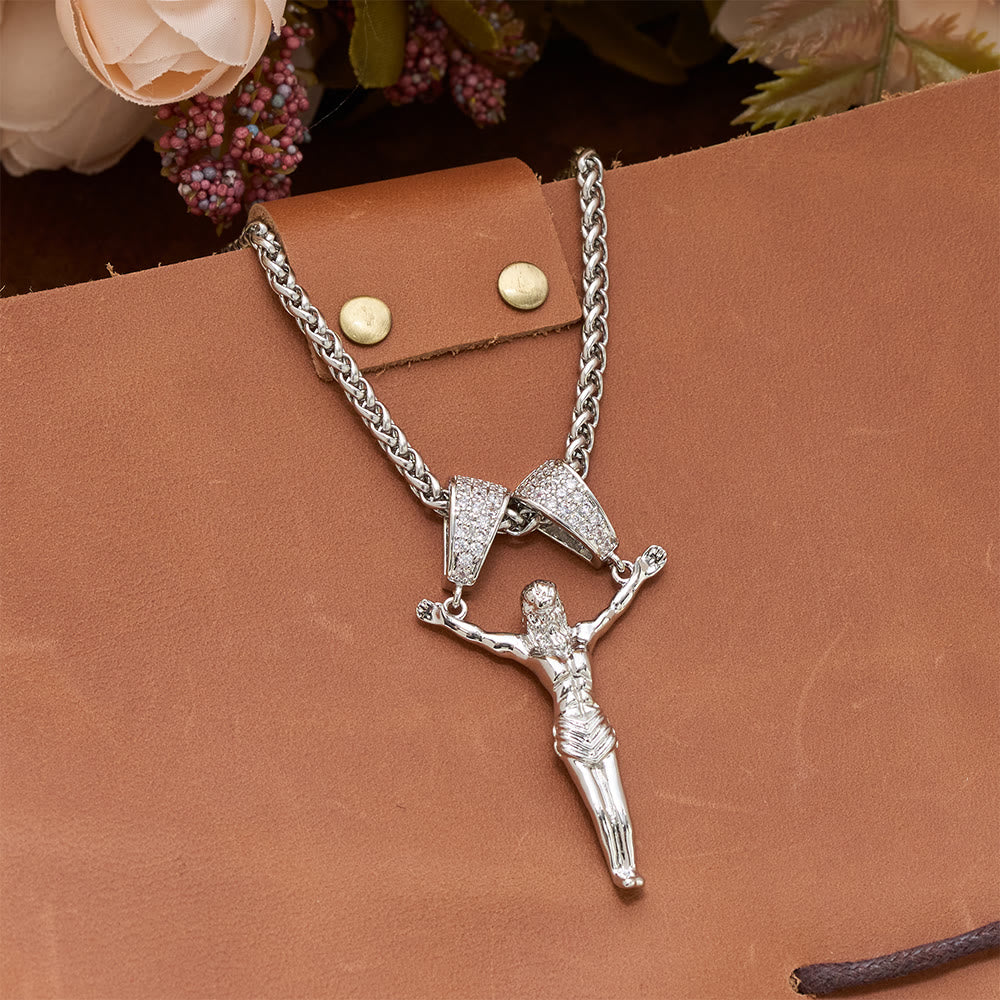 Christianartworkshop Collier crucifix mobile orné de zircon : Un bijou sacré et audacieux, symbole de foi. - image 2