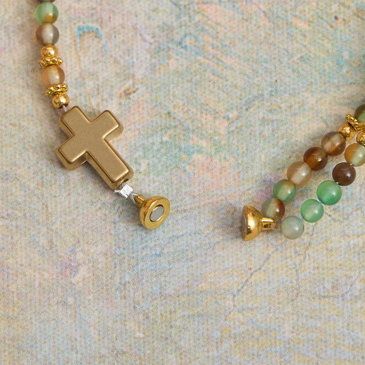 Christianartworkshop Bracelet chapelet magnétique en agate paon avec saint Benoît doré - image 12