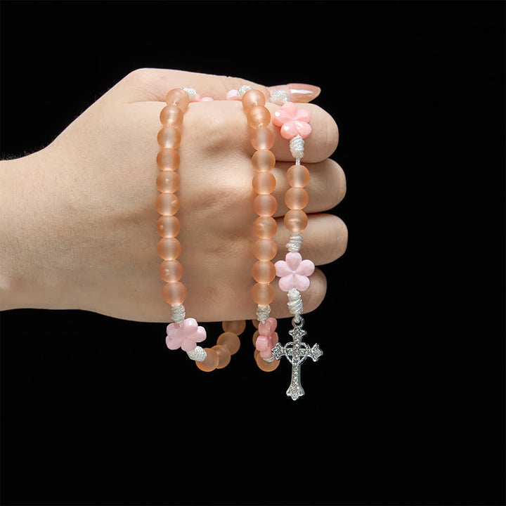 Christianartworkshop Chapelet de perles givrées pêche-orange et camélias roses : la pureté des fleurs printanières - image 1