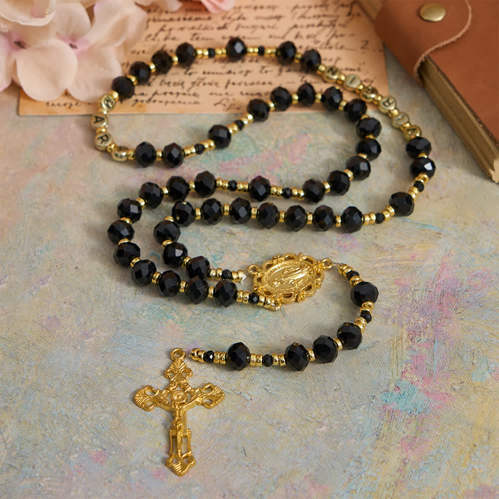 Chapelet de la Vierge Marie en verre noir à facettes, personnalisé avec le prénom de maman, par Christianartworkshop - image 2