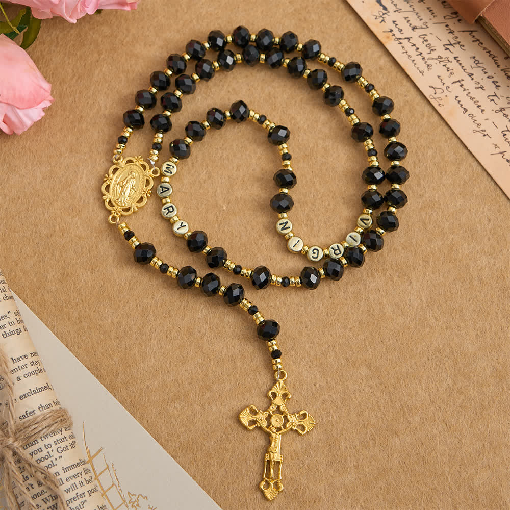Chapelet de la Vierge Marie en verre noir à facettes, personnalisé avec le prénom de maman, par Christianartworkshop - Vierge Marie - image 0
