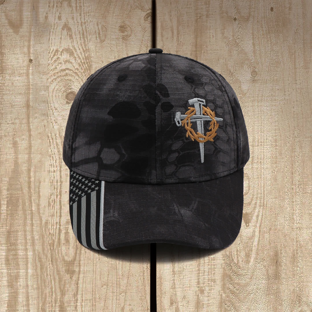 Christianartworkshop Casquette de camionneur brodée avec croix et couronne d'épines - Python noir - image 0