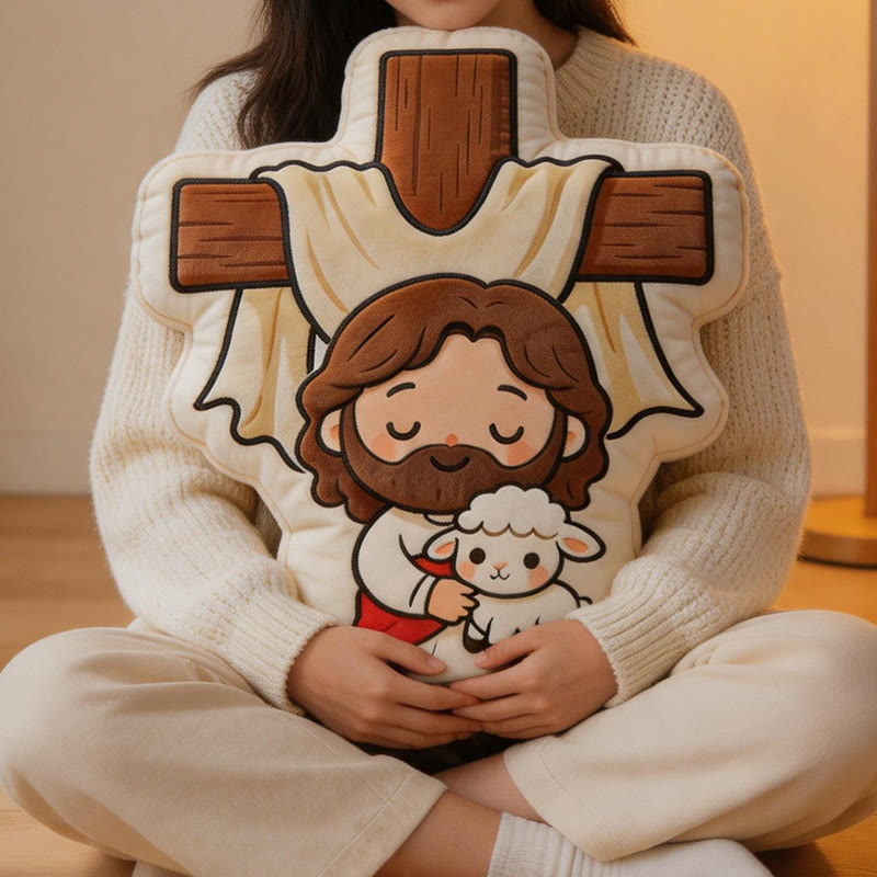 Christianartworkshop Coussin en peluche mignon en forme de croix représentant Jésus et un agneau : Décoration intérieure chaleureuse inspirée par la foi - image 4
