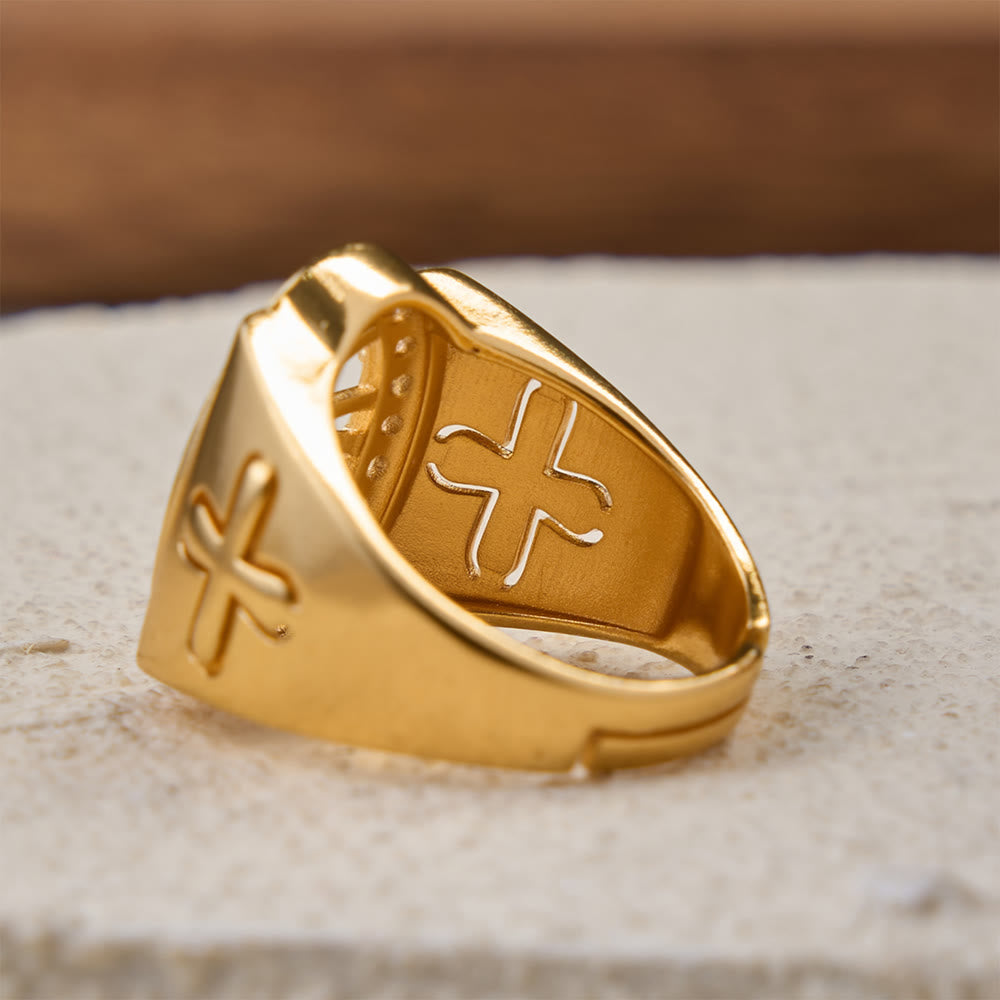 Christianartworkshop Bague chevalière audacieuse St. Jude en zircon avec halo et croix latérale : un symbole d’espoir et de guidance divine - image 4
