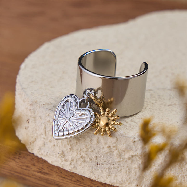 Christianartworkshop Bague ouverte Premium Faith Charm ornée de multiples symboles : un emblème sacré de foi inébranlable - Sacré-Cœur d'Argent - image 3