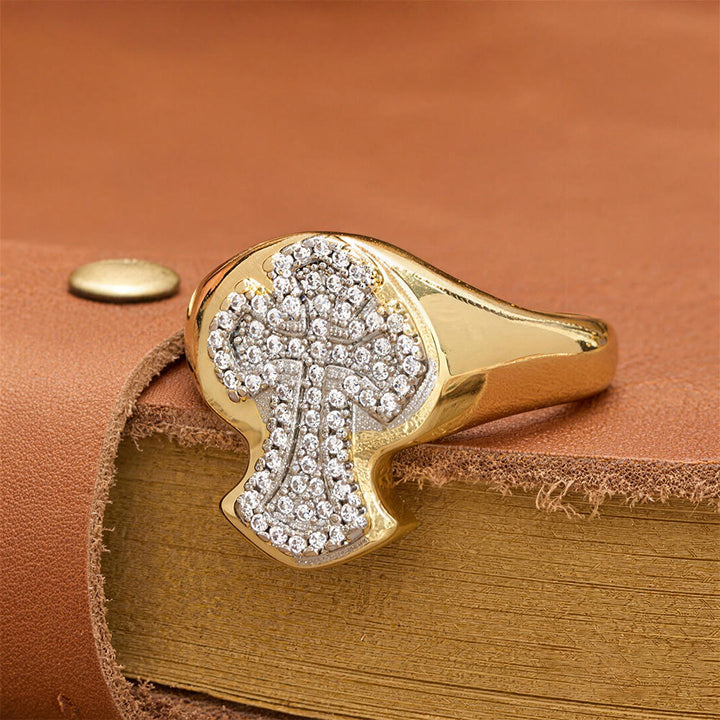 Christianartworkshop Bague croix pavée à large anneau : un emblème intemporel de la grâce rédemptrice - Croix (Convient aux tailles américaines 6 à 8) - image 0