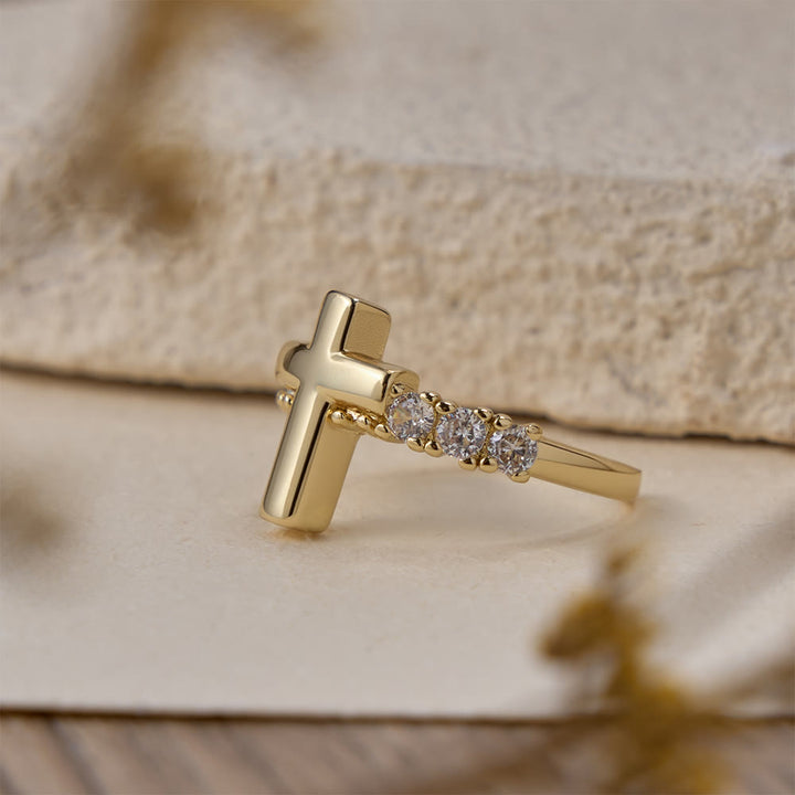 Christianartworkshop Bague ajustable Notre-Dame et Croix en zircon : Symboles de la grâce mariale et de l'amour rédempteur - image 3